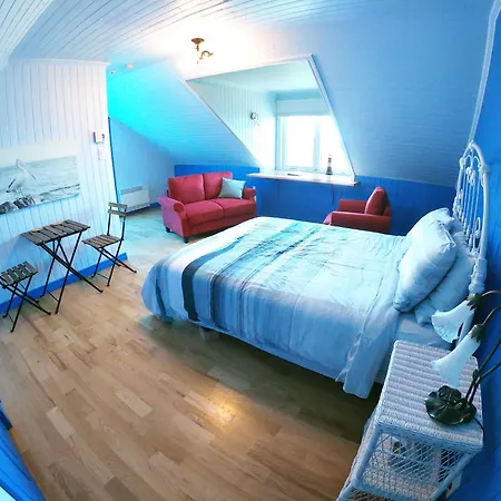Chez Caro Et Sylvain Bed & Breakfast Rimouski Exterior photo